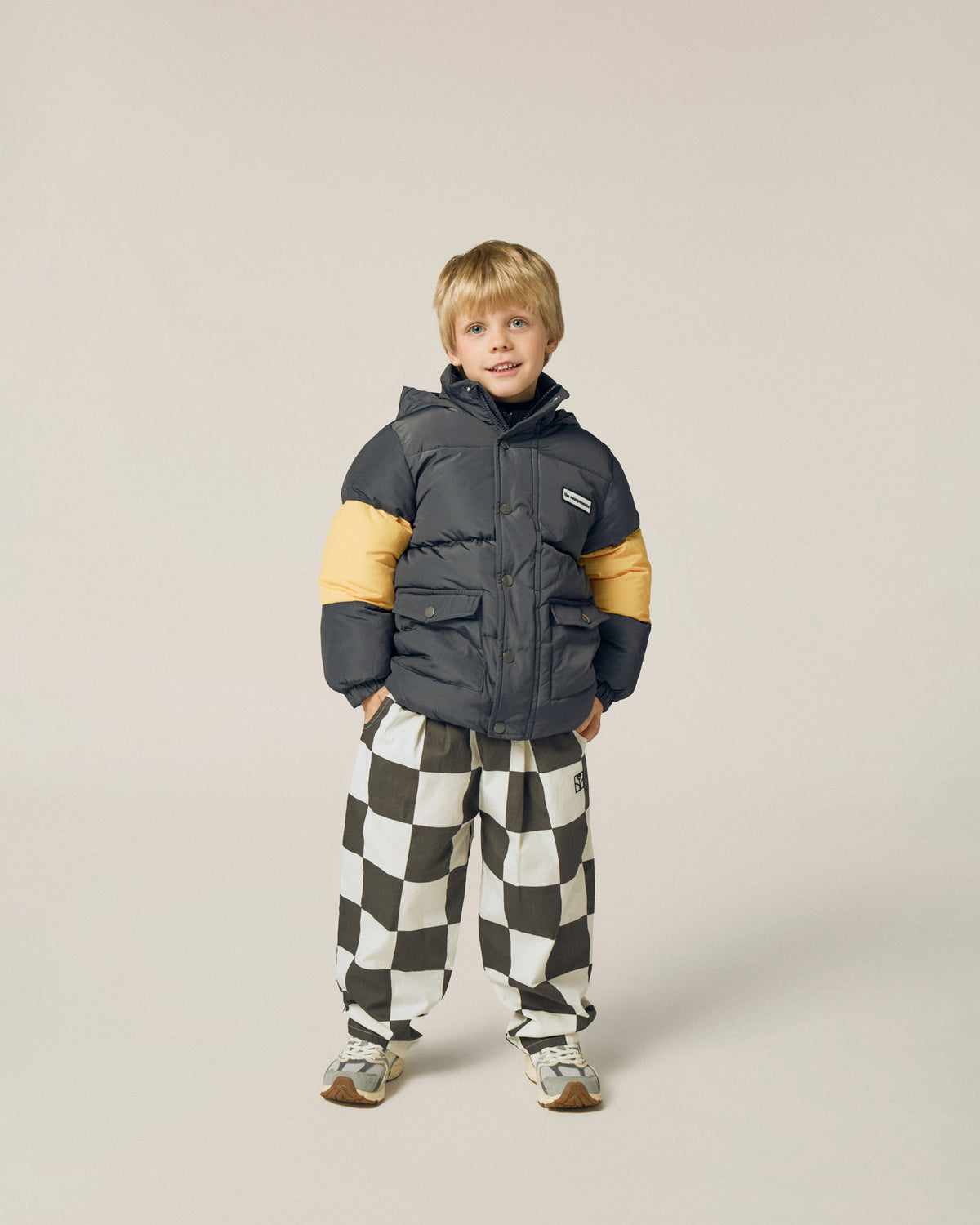 Chaqueta Puffer Gris Contrastes