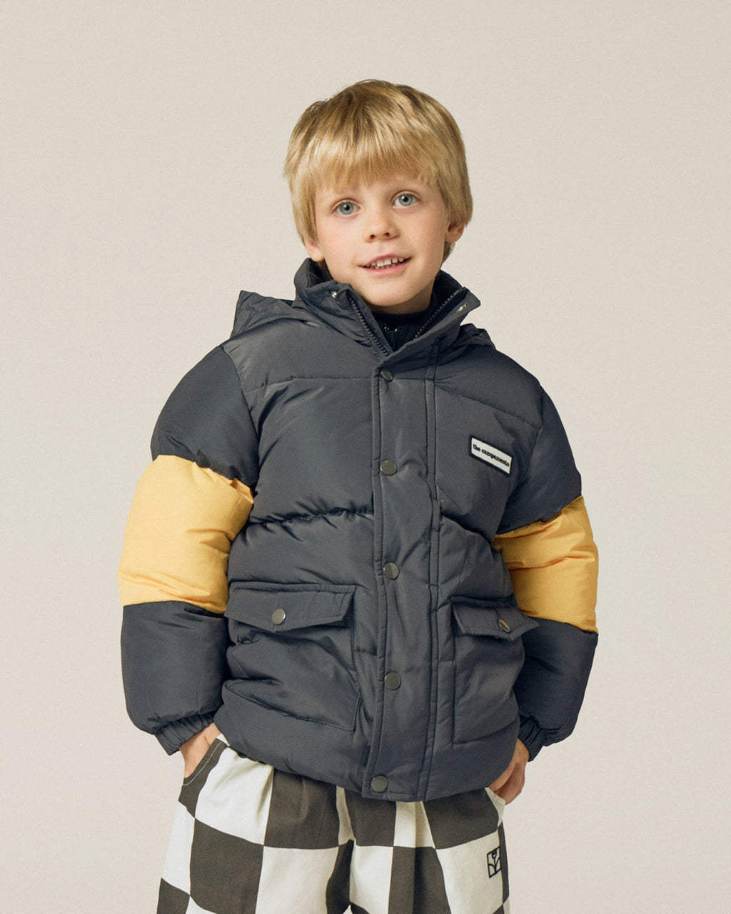 Chaqueta Puffer Gris Contrastes