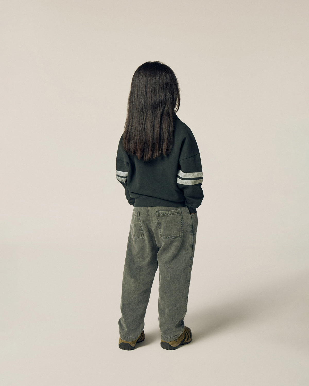 Pantalón Gris Parches